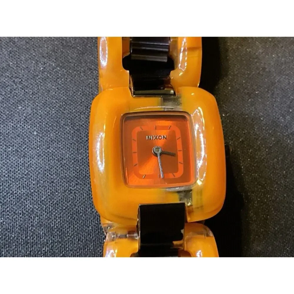 Nixon Sis Marmalde Quartz Orange Plastic Watch (NWT, Needs Battery)